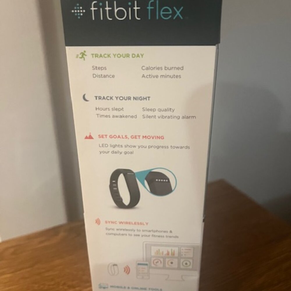 Fit Bit Flex - Picture 2 of 3
